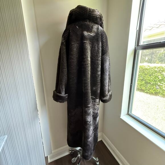 Norm Thompson Faux Fur Hooded Long Coat Brown Small Made in USA - Picture 6 of 13